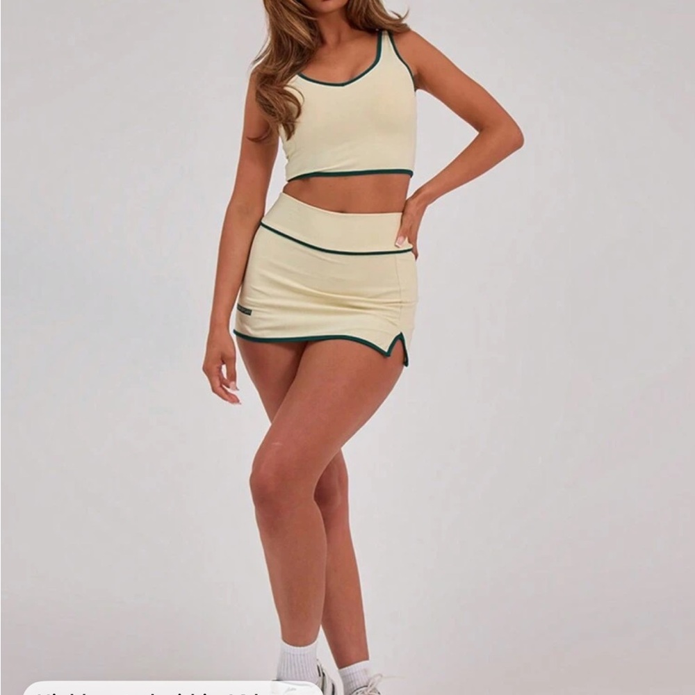 Cream and Green trimmed mini sport skirt